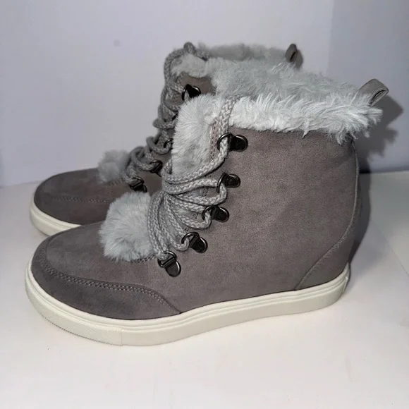 Madden Girl Women's Pulley Ankle Boot Gray Size 8 - Picture 2 of 9